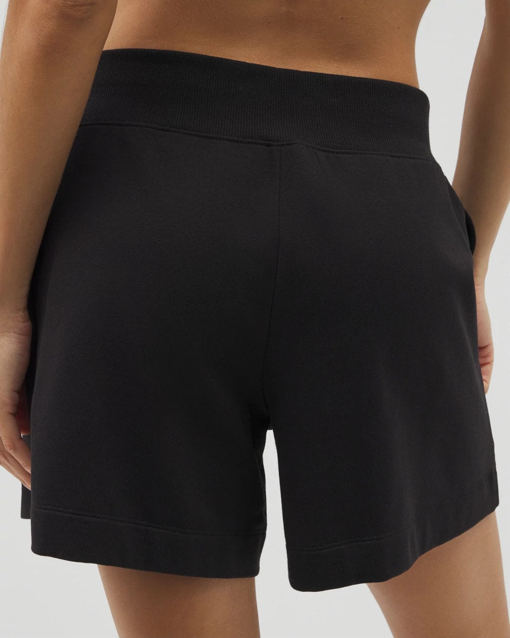 BLACK Short
