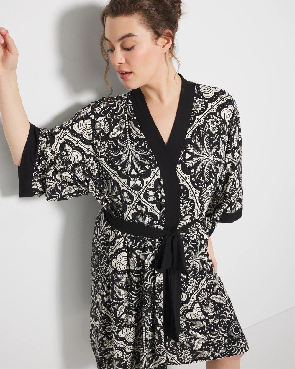 AMAZONIA TILE BLACK Short Robe