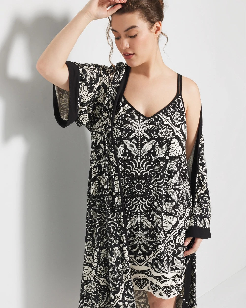 AMAZONIA TILE BLACK Short Robe