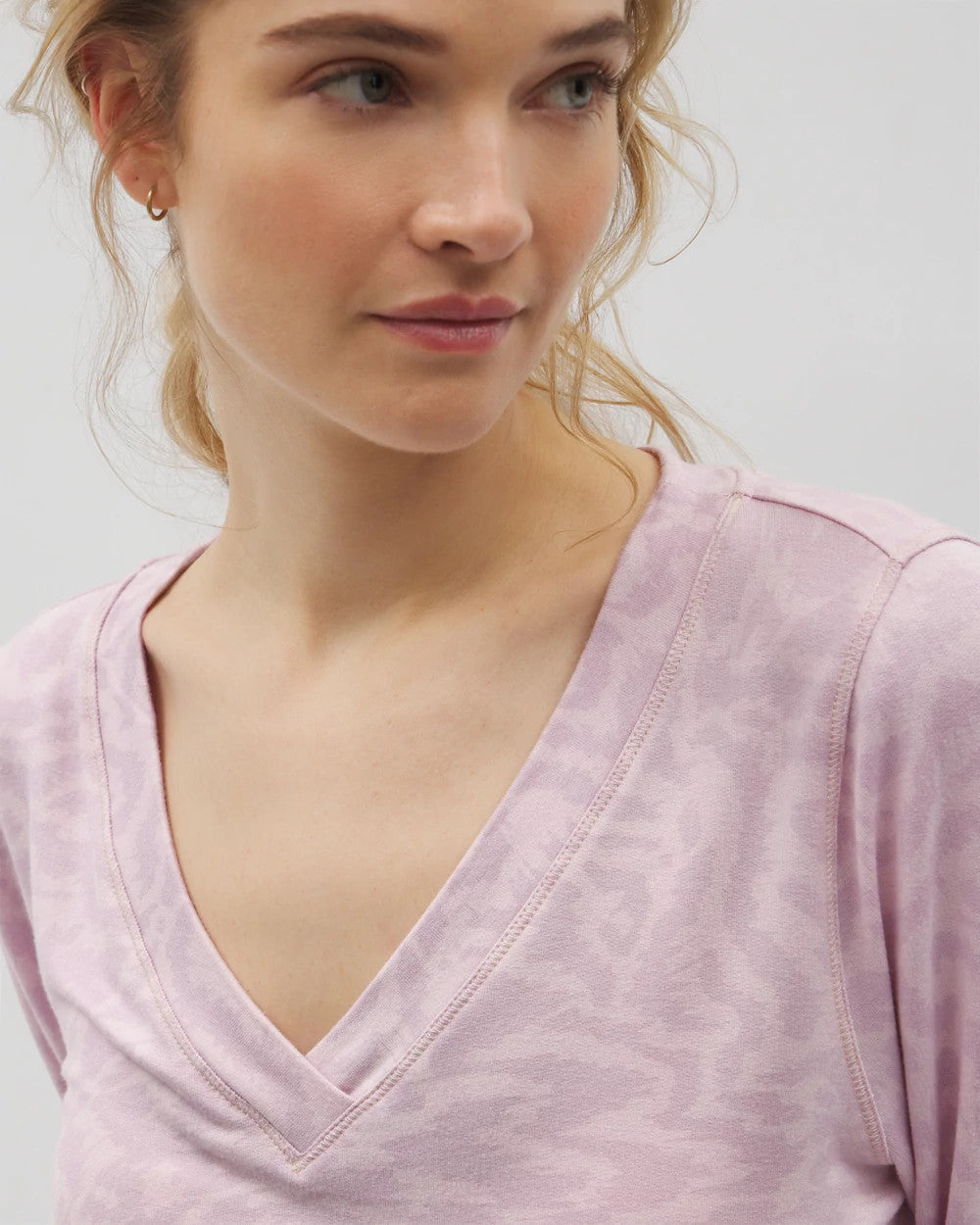 CANT BE TAMED LILAC Long-Sleeve V-Neck Pajama Top