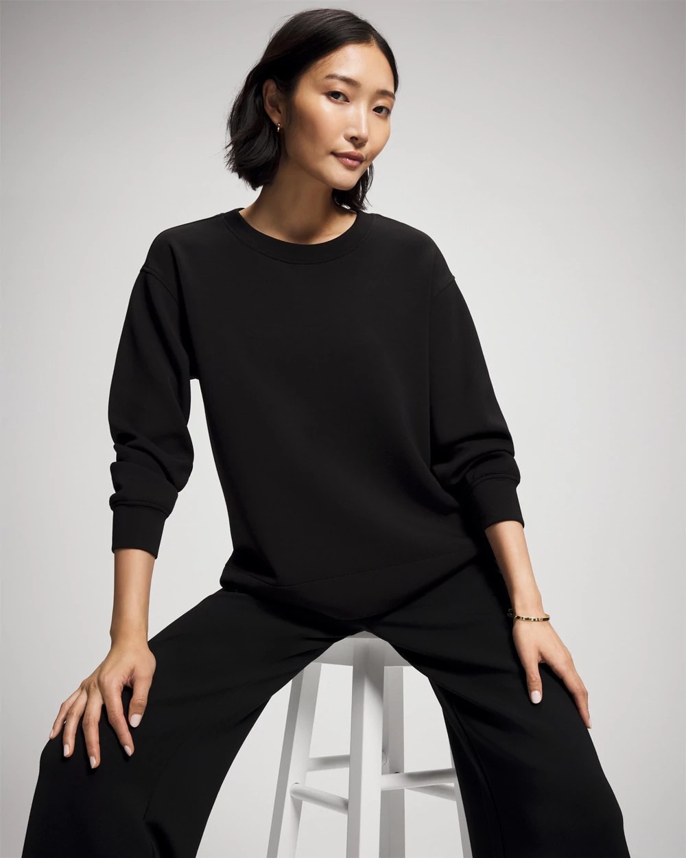 BLACK Modern Modal Crewneck Sweatshirt