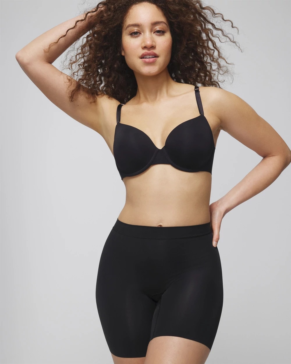 BLACK Lightweight Smoothing Short