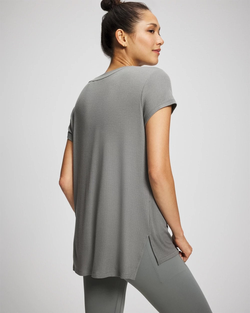 SEDONA SAGE Rib Knit V-Neck Tee