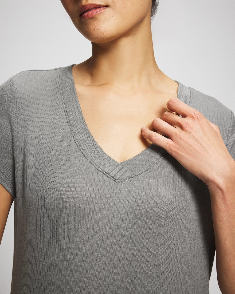 SEDONA SAGE Rib Knit V-Neck Tee