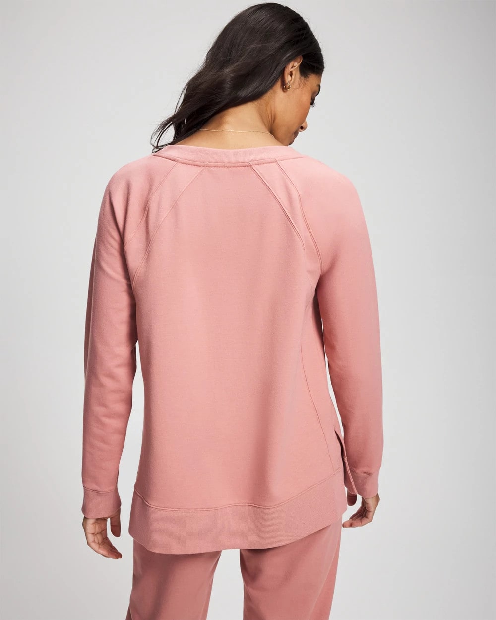 CINDER ROSE Essential Terry Crewneck Sweatshirt