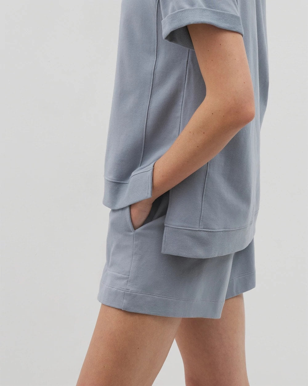 TRADEWINDS Short