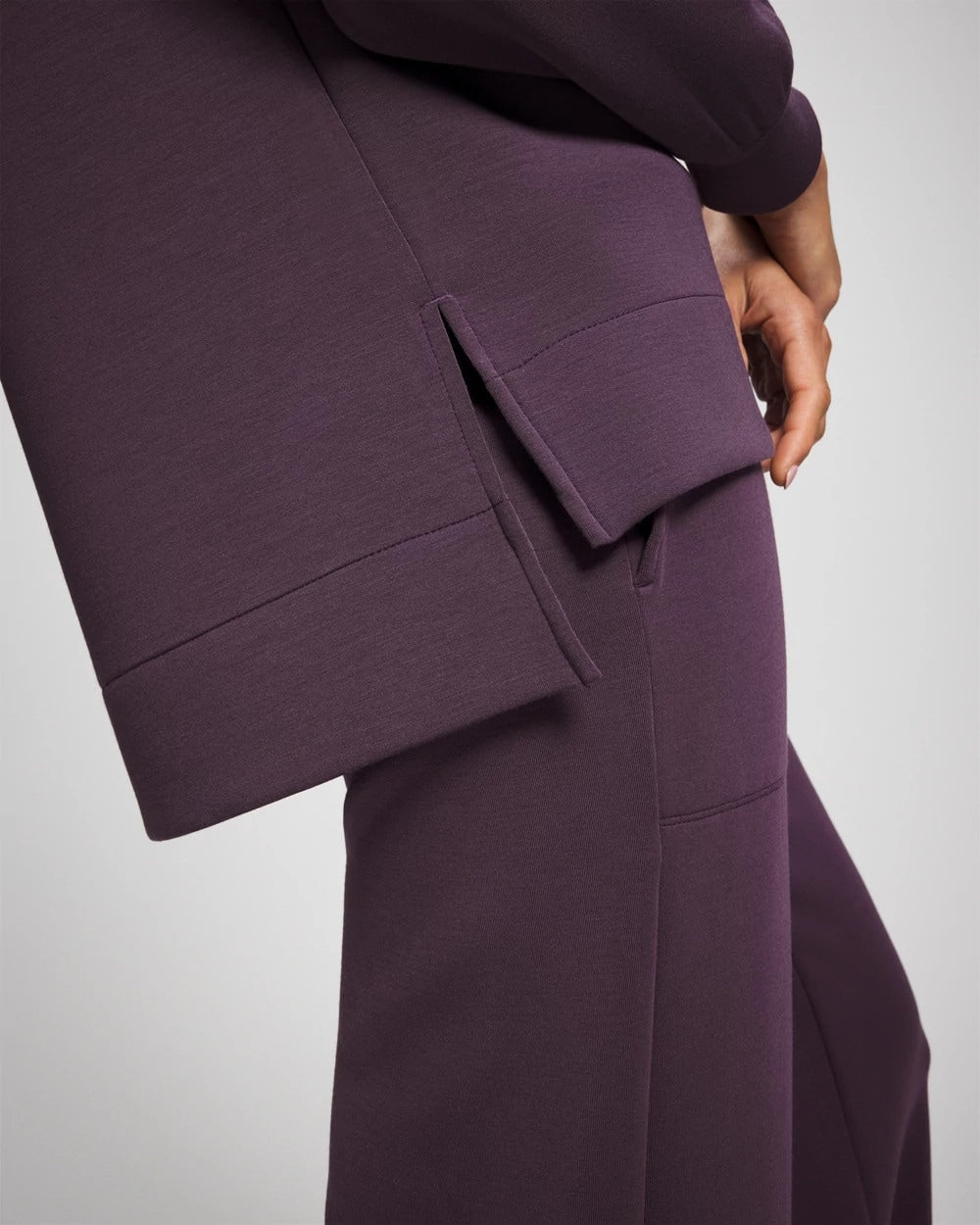 PLUM PERFECT Modern Modal Crewneck Sweatshirt