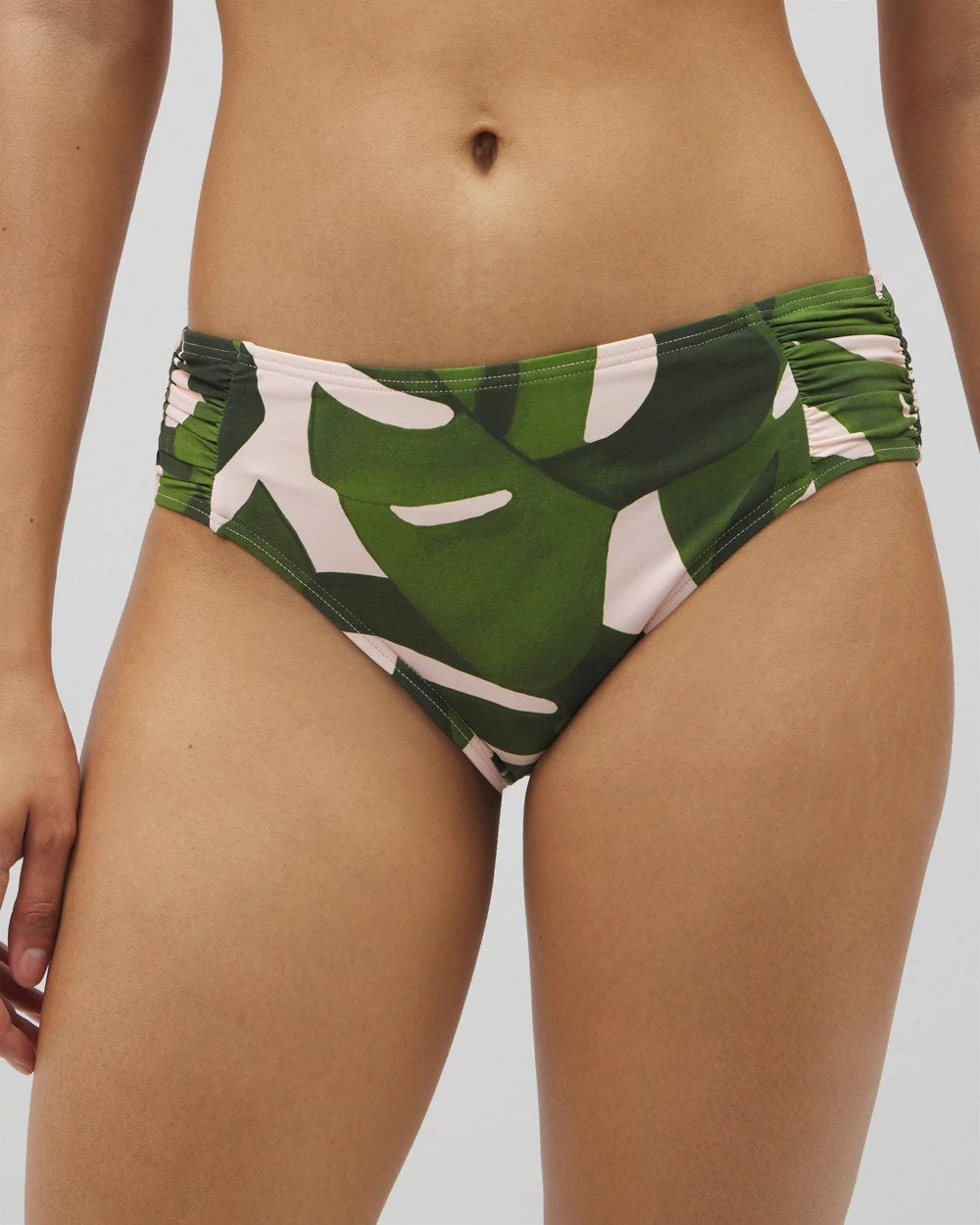 TROPICAL BREEZE MID PALM Soma Swim Ruched Bikini Bottoms