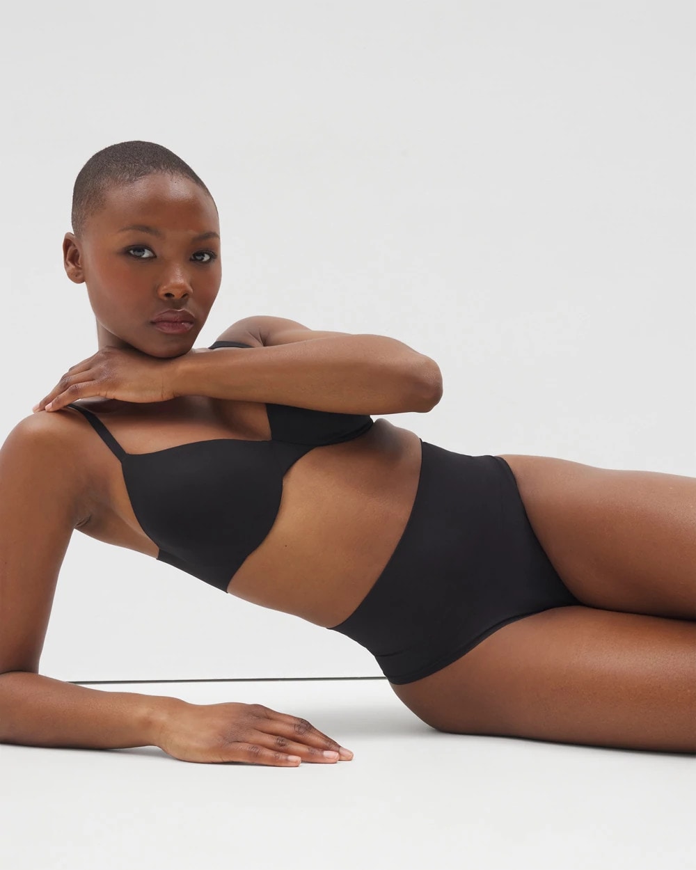 BLACK Second Skin by Soma Mid-Level Shaping Seamless Thong