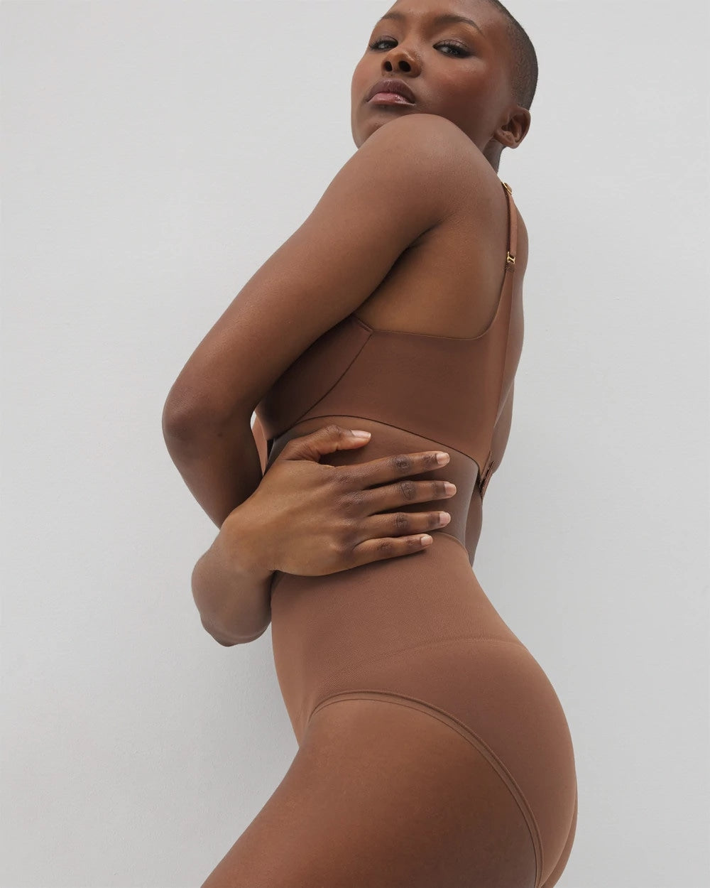 CINNAMON LATTE Mid-Level Shaping Seamless Brief