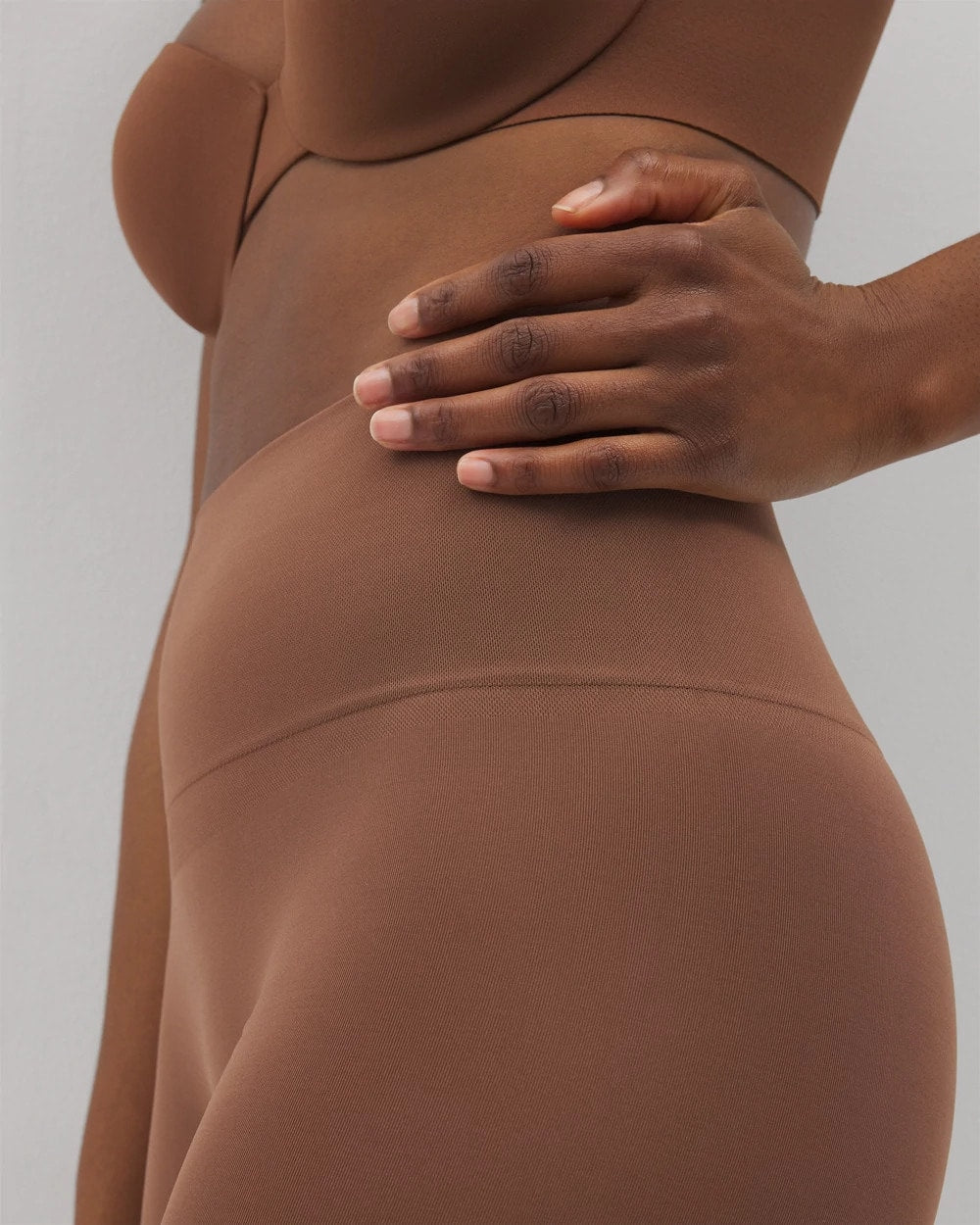 CINNAMON LATTE Mid-Level Shaping Seamless Shorts