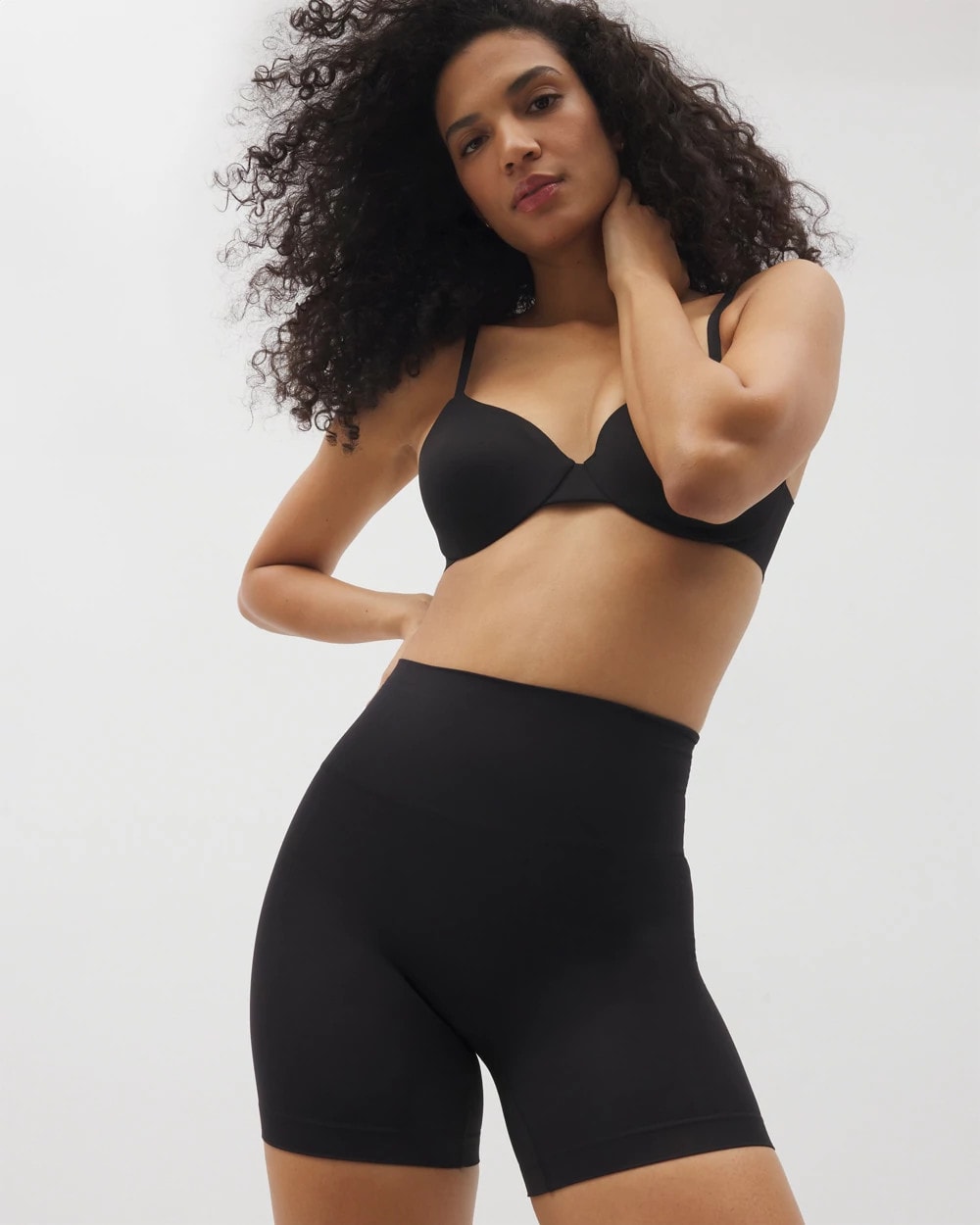 BLACK Mid-Level Shaping Seamless Shorts