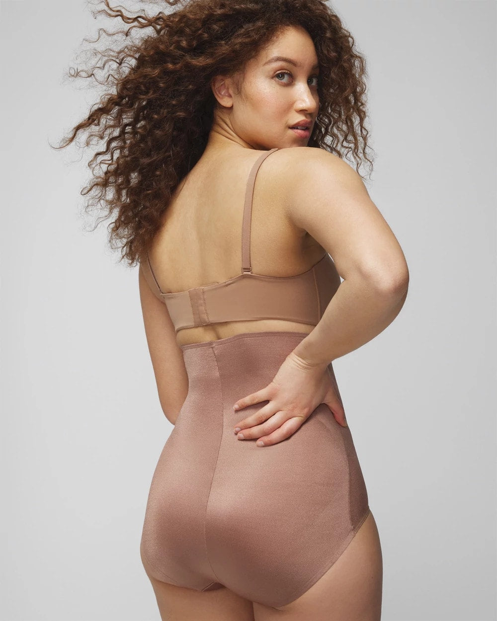 WARM SIENNA Mid-Level Shaping Vanishing Edge High-Waist Brief