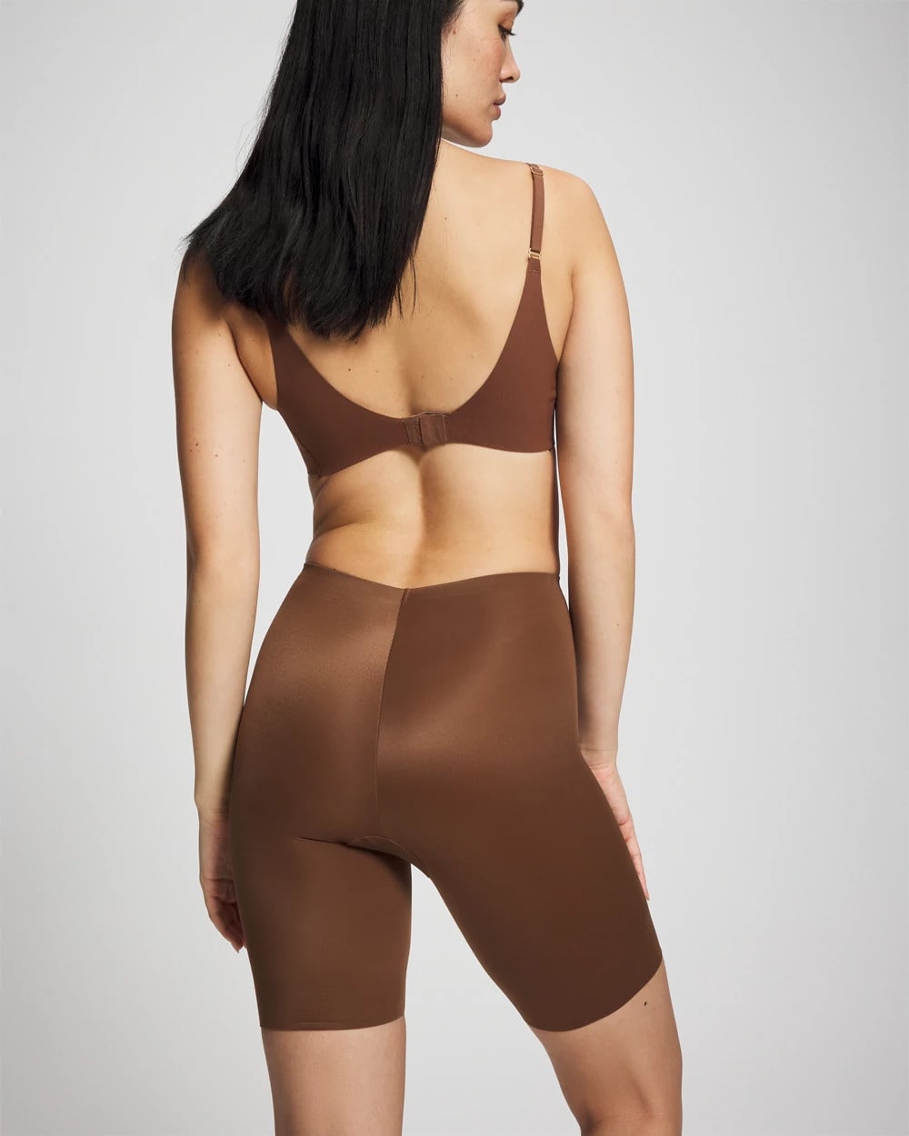 CINNAMON LATTE Mid Level Cooling High Waisted Short