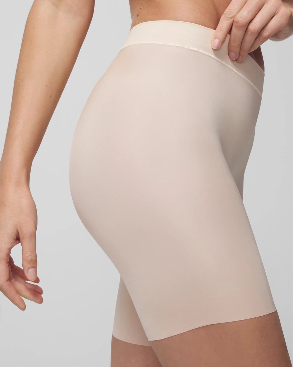 PALE SAND Lightweight Smoothing Short