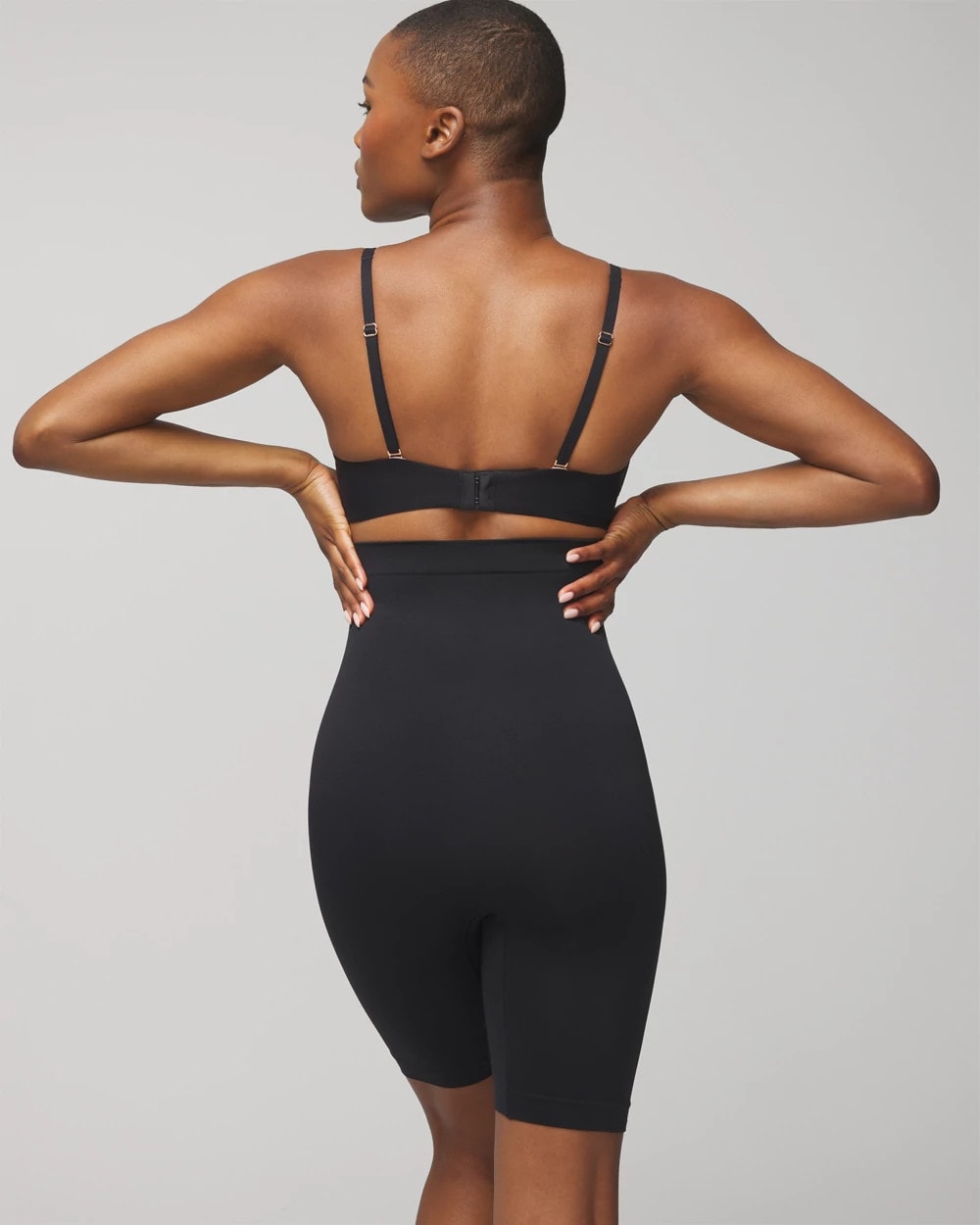 BLACK Mid-Level Shaping Seamless High-Waist Thigh Shaper