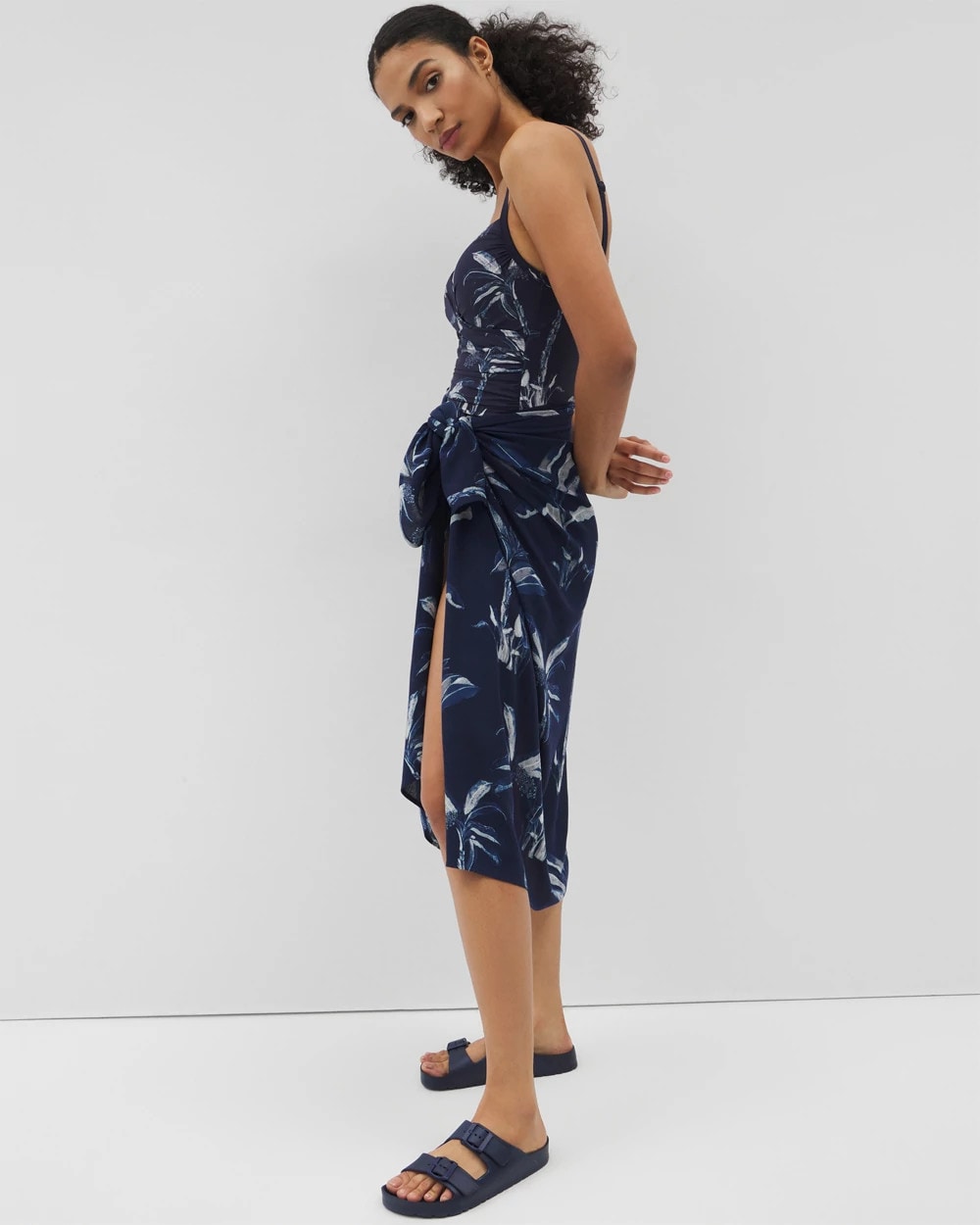 PALM TOILE NIGHTFALL NAVY Rayon Crepe Pareo